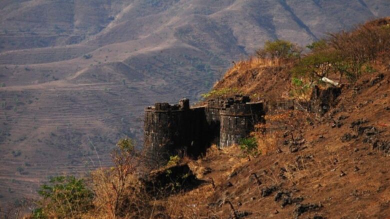 Visit Maharashtra Through Its Top 5 Magnificent Forts - The Trip Guider